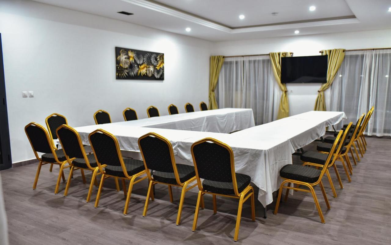 Robert'S Hotel Abidjan Kültér fotó