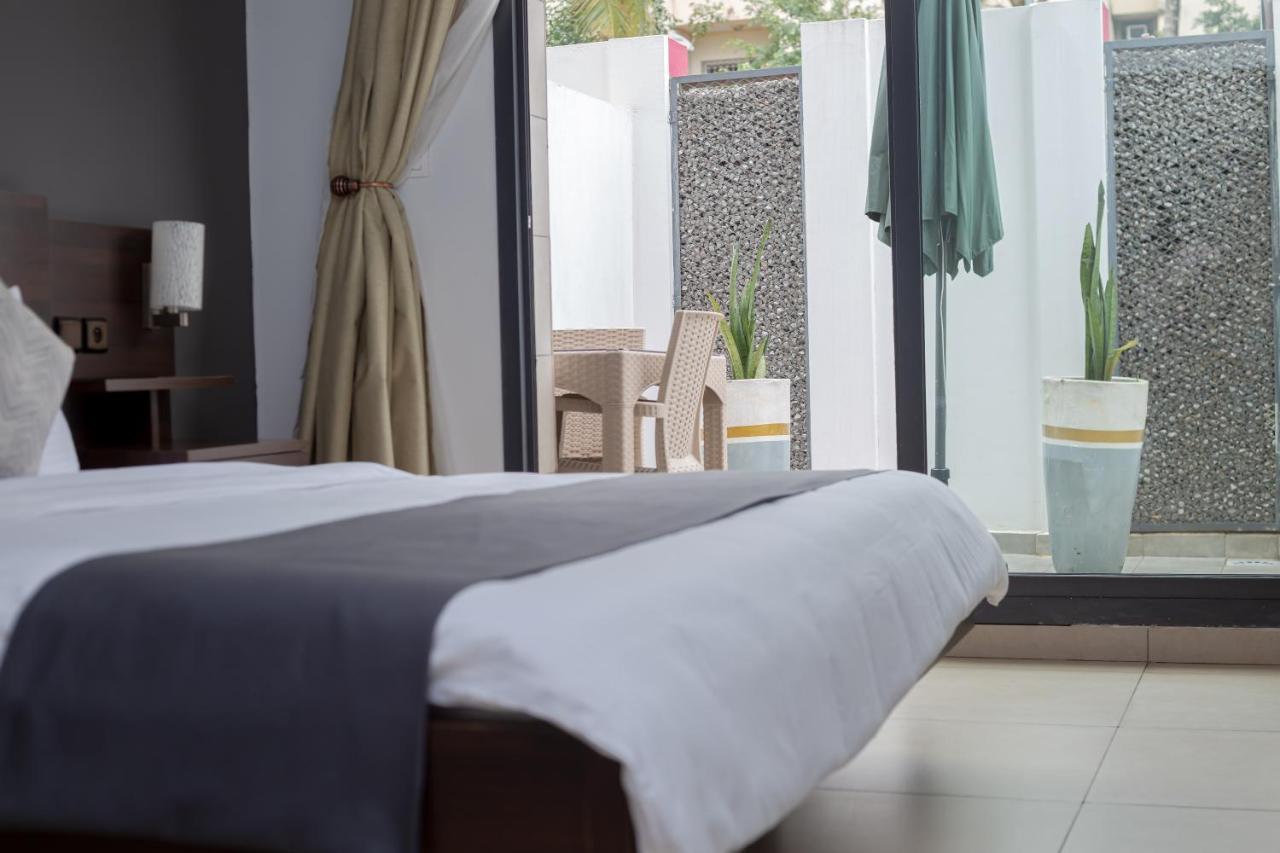 Robert'S Hotel Abidjan Kültér fotó