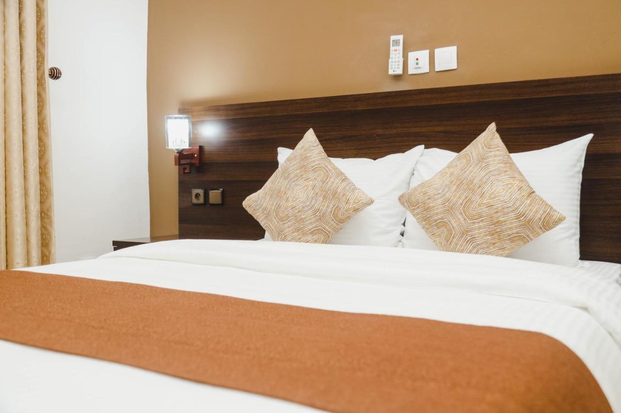 Robert'S Hotel Abidjan Kültér fotó
